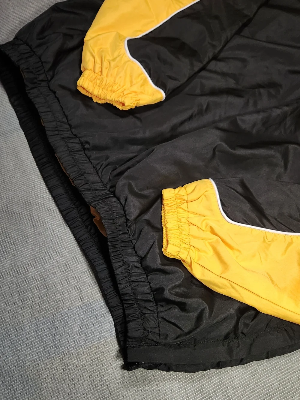 NFL Pittsburah Steelers Men's 1/4 Zir Windbreaker Pullover Jacket - Size XL